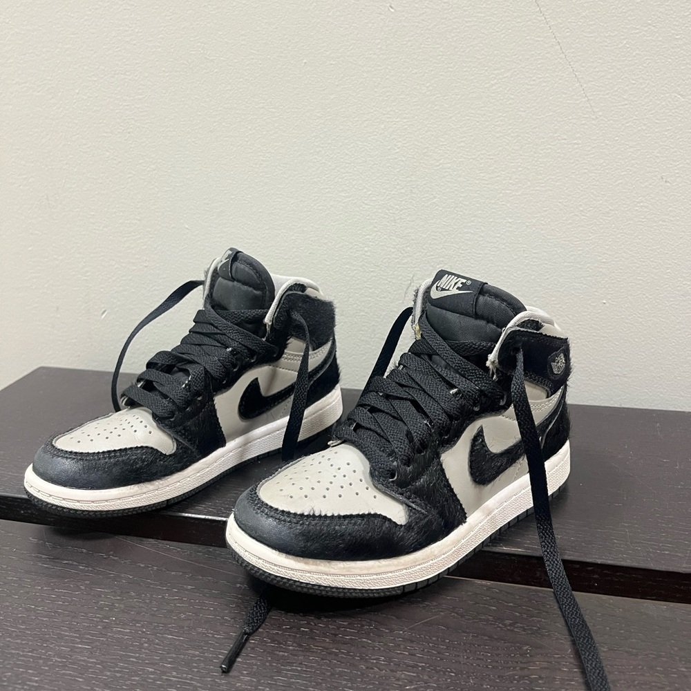 Nike Black and white Jordan 1 twist 2 furry black 11c